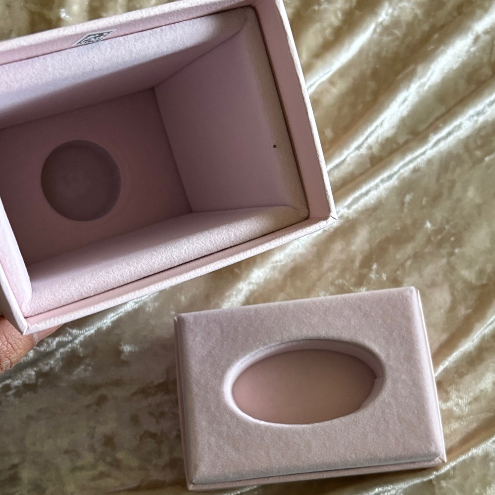 Delina Box - Pink - Picture 4 of 4